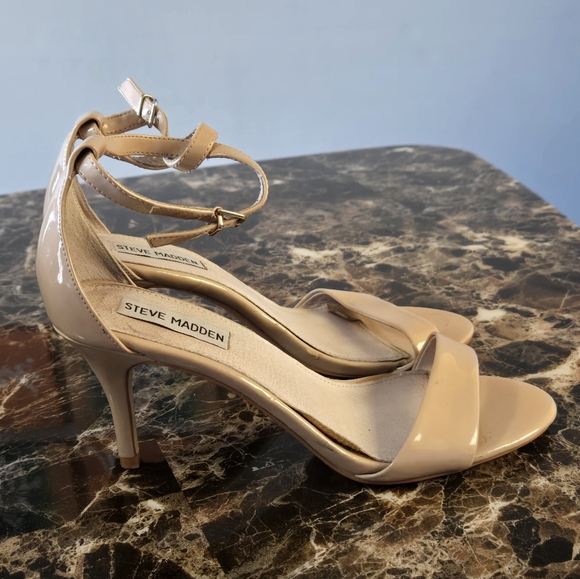 Heel - Picture 4 of 4